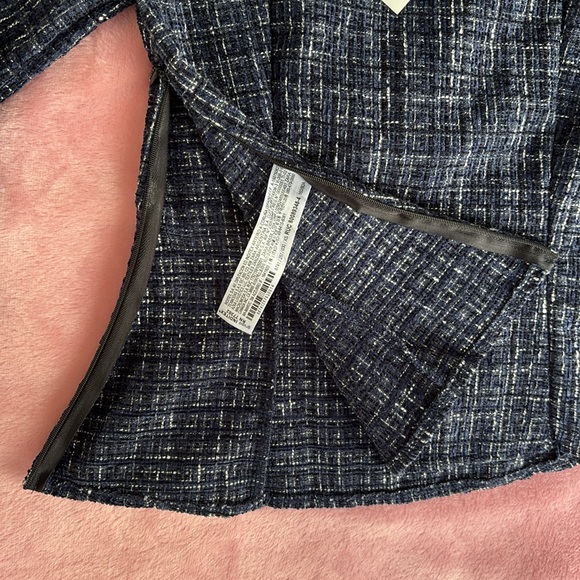 ✨ Zara Tweed Off shoulder top - Picture 7 of 9